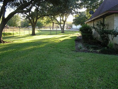 5411 Rancho Dr, Needville, TX 77461 - photo 3