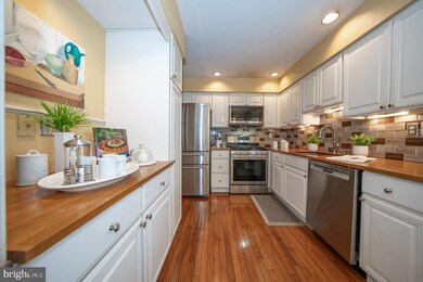 584 Pewter Dr unit 584, Exton, PA 19341 - photo 5