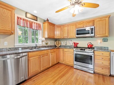 13 Grove Rd, Waltham, MA 02451 - photo 3