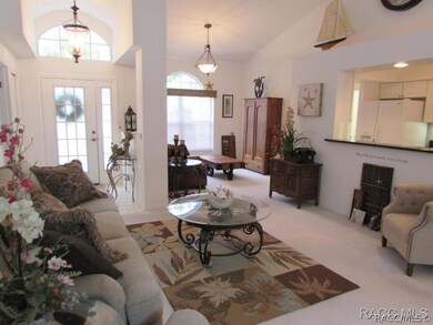 GREAT RM & FRONT ENTRY