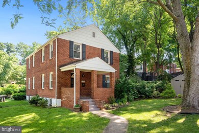 2728 Farnsworth Dr, Alexandria, VA 22303 - photo 3