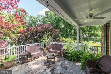 9125 Saint Marks Place, Fairfax, VA 22031 - photo 5