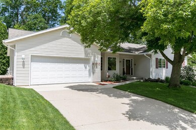 4170 Richland Dr NW, Cedar Rapids, IA 52405 - photo 3