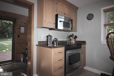 11424 Reisberg Ln, Marriottsville, MD 21104 - photo 5