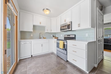 818 19th St S, Fargo, ND 58103 - photo 7