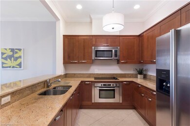 601 7th Ave S unit 303, Naples, FL 34102 - photo 3