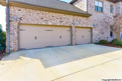 14909 Gables End Dr, Athens, AL 35613 - photo 2