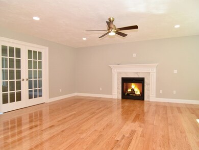 32 Cedar St, Foxborough, MA 02035 - photo 4