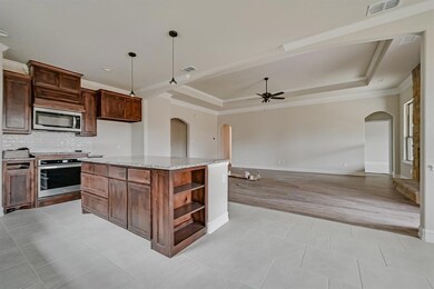 112 Colonial Dr, Joshua, TX 76058 - photo 3