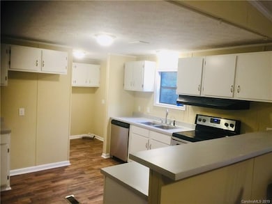 11 Ruby Dr, Hendersonville, NC 28792 - photo 6