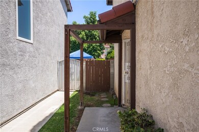 218 S Grape Ave, Compton, CA 90220 - photo 2