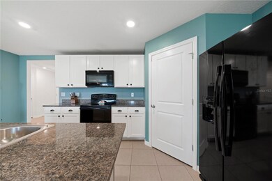 8046 Broad Pointe Dr, Zephyrhills, FL 33540 - photo 5