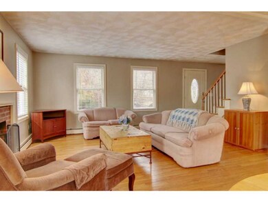 27 Algonquin Trail, Narragansett, RI 02882 - photo 4