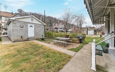 804 Airbrake Ave, Wilmerding, PA 15148 - photo 3