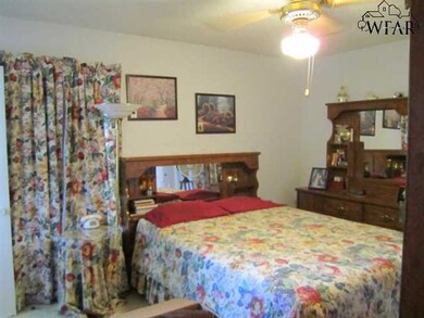 1219 Harvey Dr, Wichita Falls, TX 76302 - photo 5