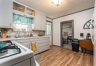 420 Throckmorton St, Weatherford, TX 76086 - photo 5