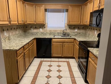 1119 Thornblade Dr, Warner Robins, GA 31088 - photo 3