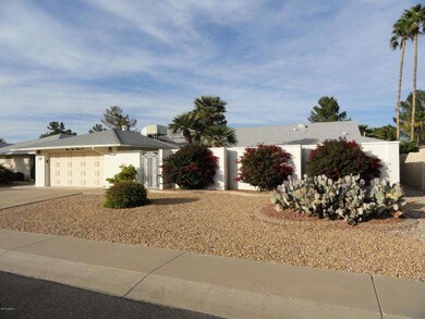 9530 W Lindgren Ave, Sun City, AZ 85373 - photo 2