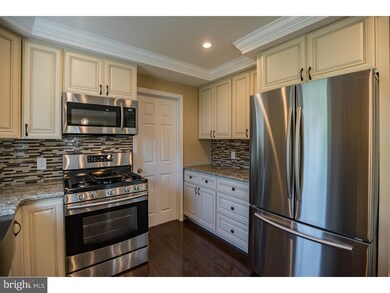 51 Bloomfield Ln, Willingboro, NJ 08046 - photo 3