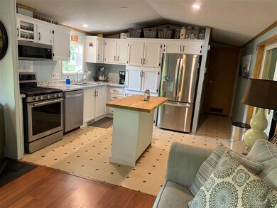 762 Battle St, Webster, NH 03303 - photo 4