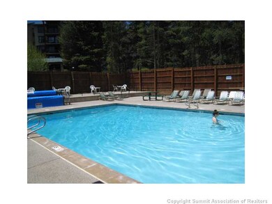 Swimming Pool/Hot Tub/Sauna.
