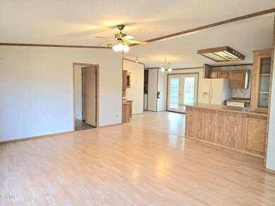 601 Avenue E, Napoleon, ND 58561 - photo 5