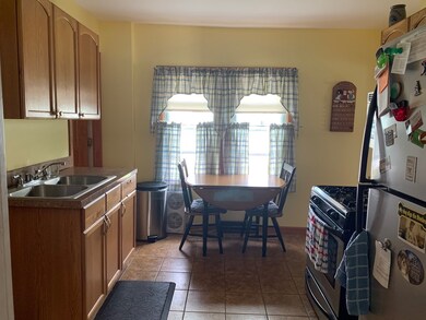 70 Armstrong St, West Springfield, MA 01089 - photo 7