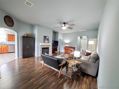 20316 E 42nd Place S, Broken Arrow, OK 74014 - photo 5