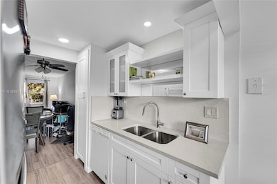 8405 NW 61st St unit D207, Tamarac, FL 33321 - photo 4