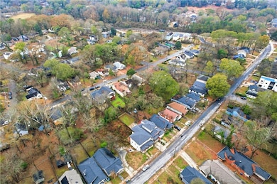 1044 Mayson Turner Rd NW, Atlanta, GA 30314 - photo 3