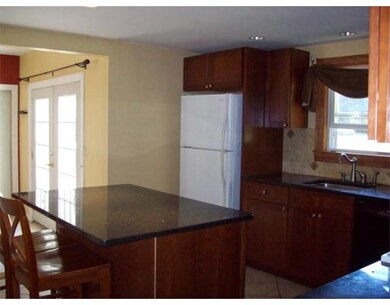 381 Shea St, Fitchburg, MA 01420 - photo 5