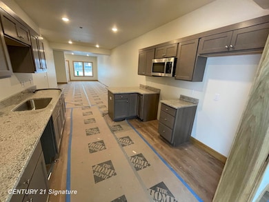 8483 N River Rock River Rock unit 8487, Freeland, MI 48623 - photo 5