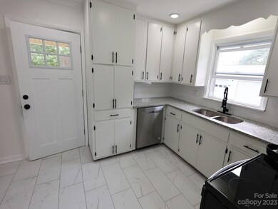 179 Oak Forest Dr, Statesville, NC 28625 - photo 5