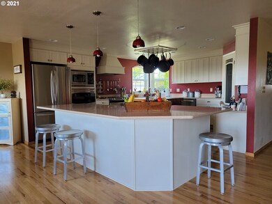 1902 SW Perkins Ave, Pendleton, OR 97801 - photo 6