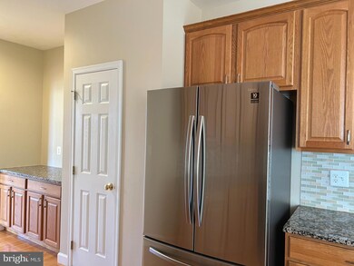 25277 Nesting Square, Chantilly, VA 20152 - photo 7