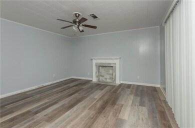 307 Holiday Cir, Pineville, LA 71360 - photo 7