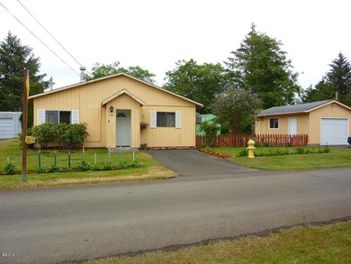 262 SE Tide Ave, Lincoln City, OR 97367 - photo 2