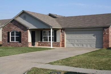 735 E 147th St S, Glenpool, OK 74033 - photo 2