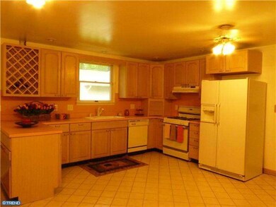 8 Conover Dr, Woodbury, NJ 08096 - photo 7