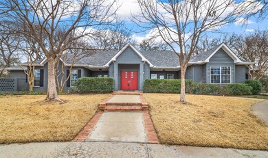 910 Whitney Ct, Denton, TX 76205 - photo 2