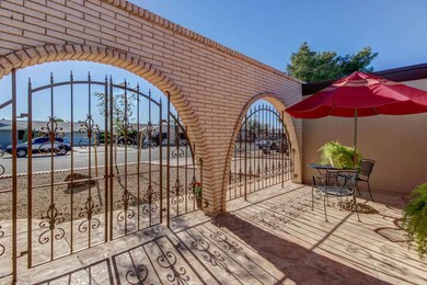 10208 West Desert Rock Drive (41)