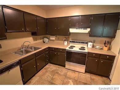 1051 Churchill Downs Ct unit H, Charlotte, NC 28211 - photo 4