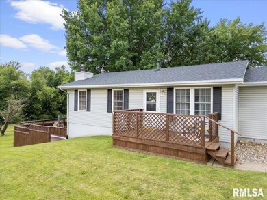 2303 W 57th St, Davenport, IA 52806 - photo 5