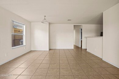 5740 Saluki Dr unit B, El Paso, TX 79924 - photo 5