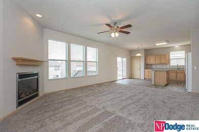 2113 S Mineral Dr, Papillion, NE 68046 - photo 6