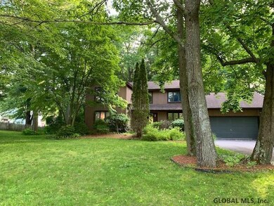 3 Brookhaven Dr, Schenectady, NY 12309 - photo 2