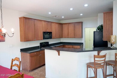 Kitchen_Cabinets