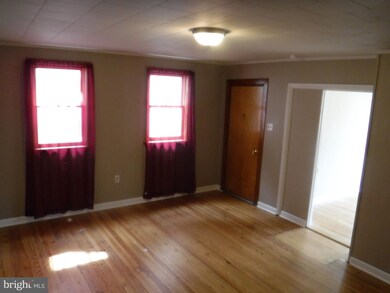 550 S 2nd St, Chambersburg, PA 17201 - photo 5