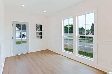 148 Shiloh Creek Dr, Calera, AL 35040 - photo 5