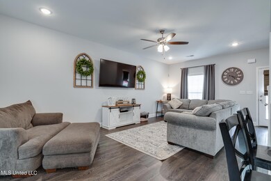 209 Clover Cove-7